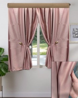 kourtineskontesvblackoutparathiro